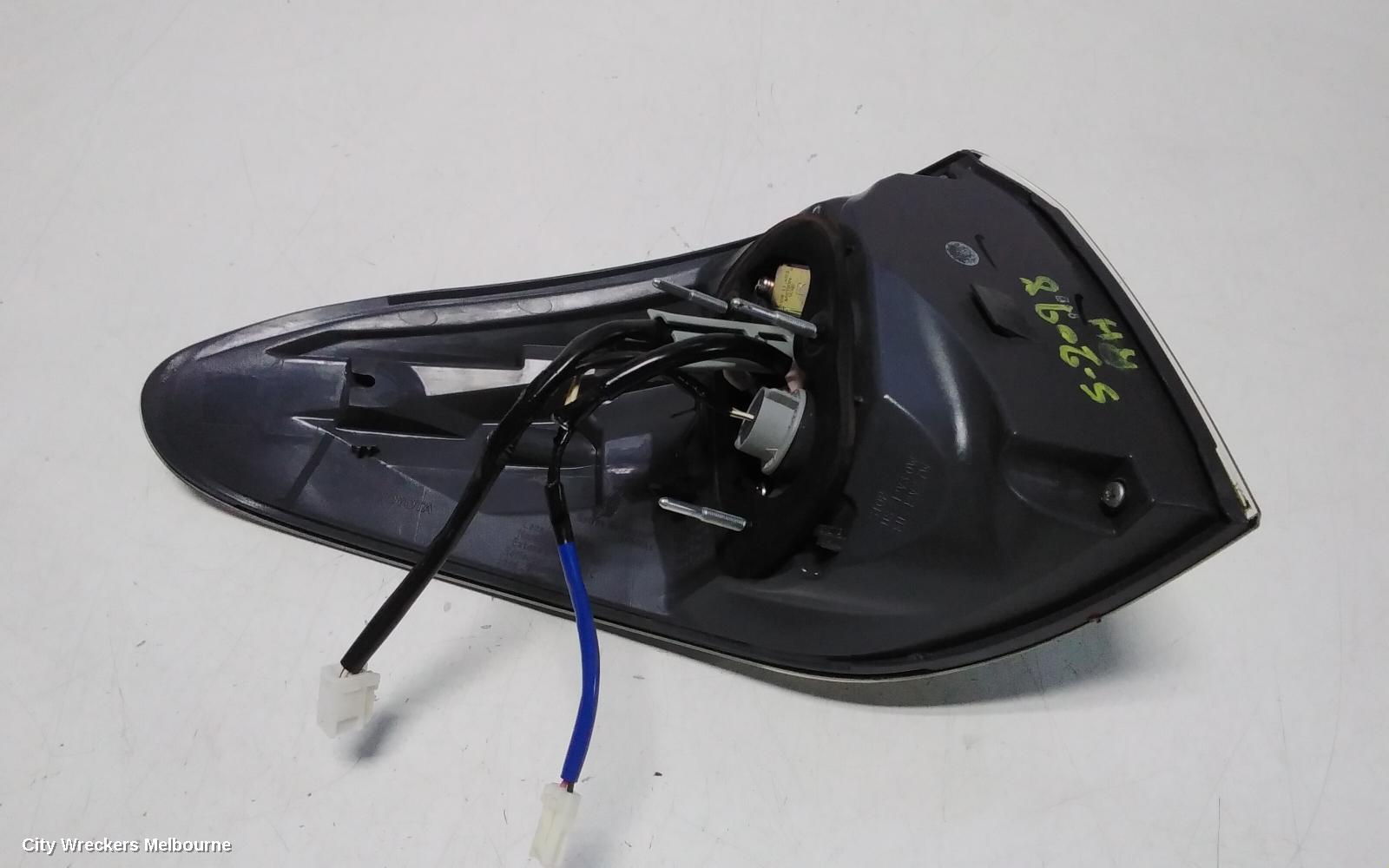 LEXUS RX SERIES RIGHT TAILLIGHT, GGL15R, RX350, IN BODY, 12/2008 - 05/2012